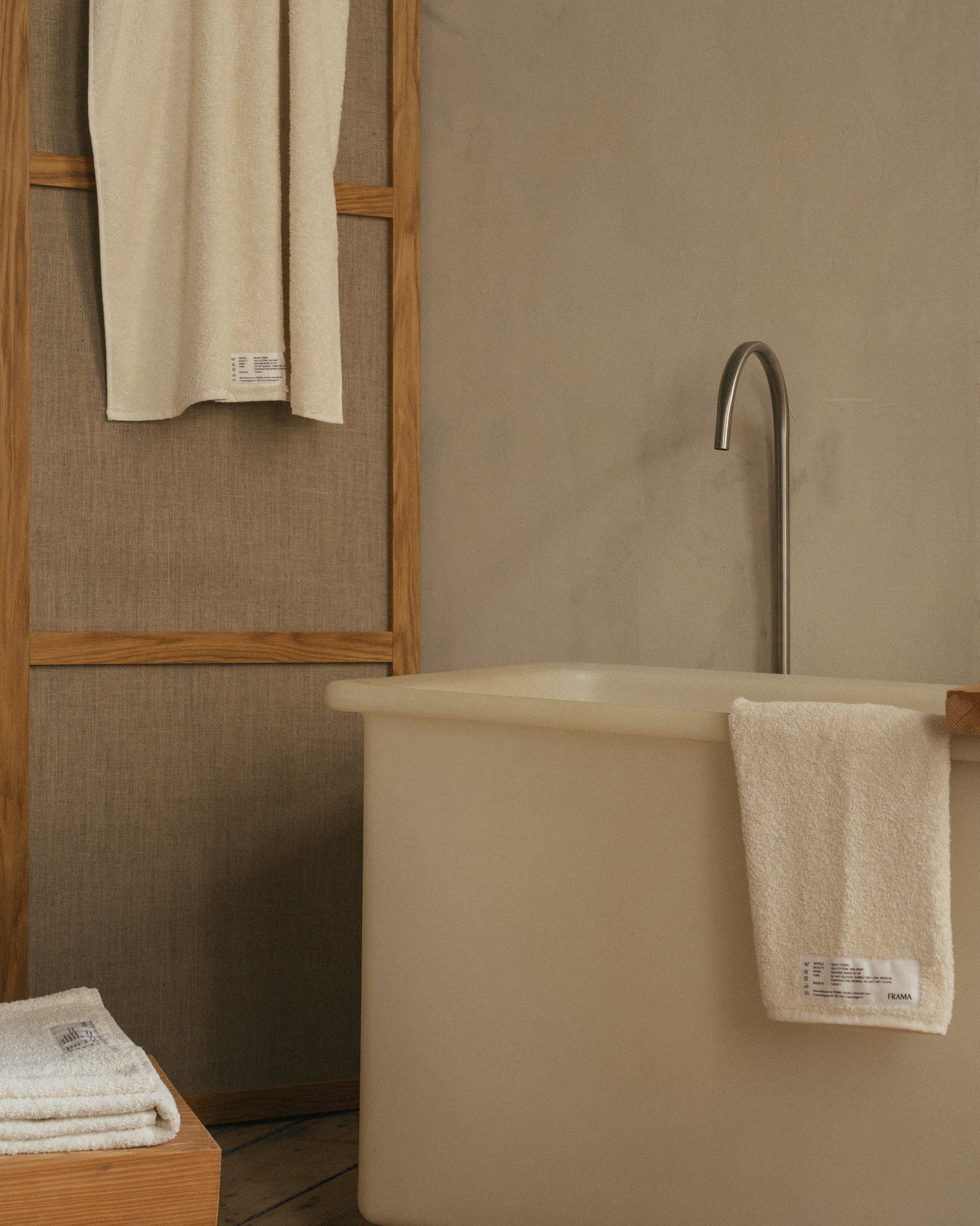 HEAVYTOWEL Bath Sheet - Bone White