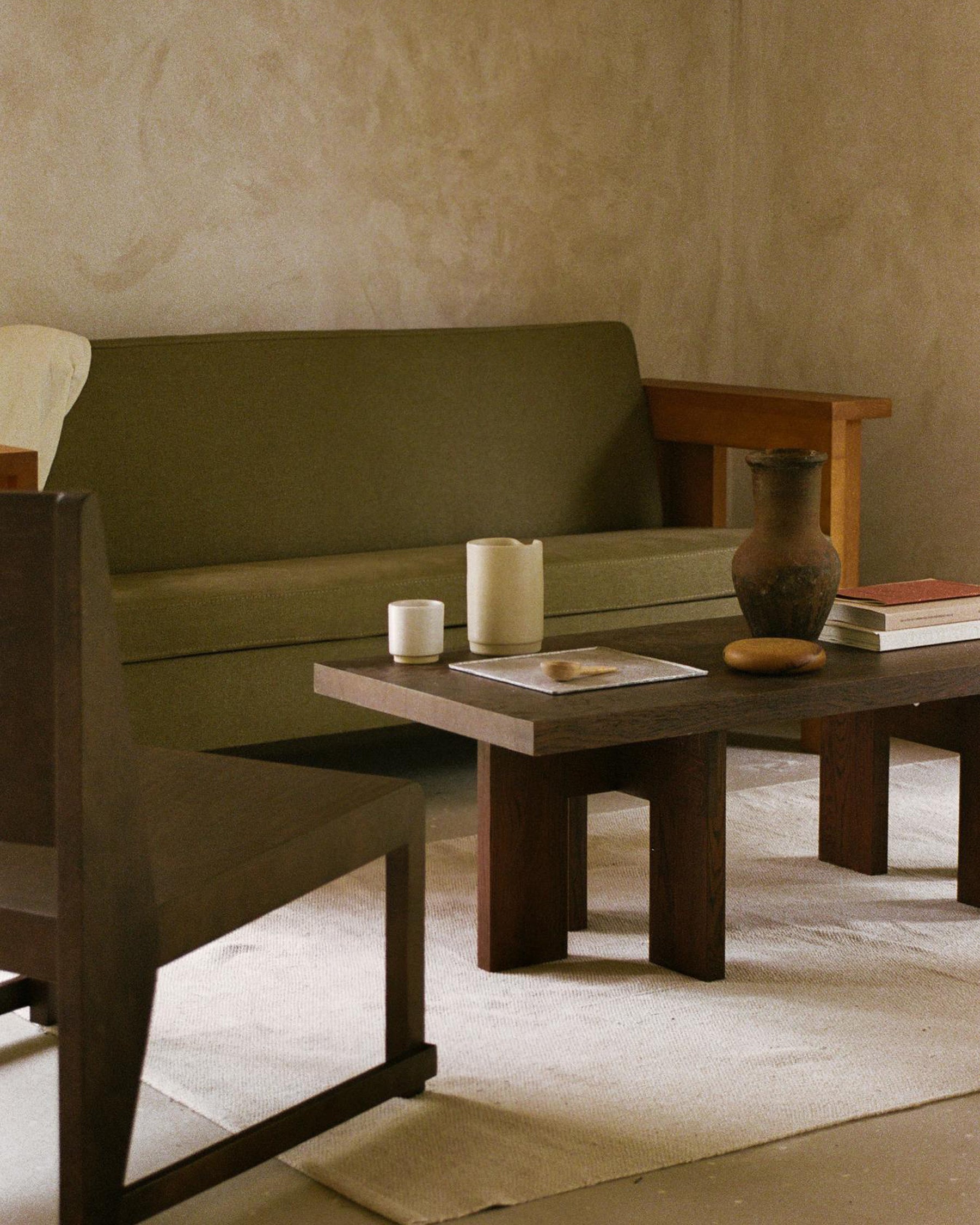 FARMHOUSE COFFEE TABLE - Rectangle - Dark Oak