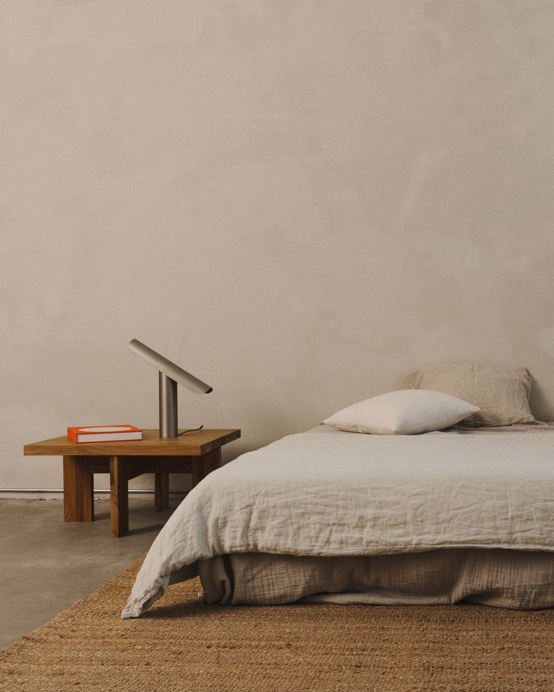 FARMHOUSE COFFEE TABLE - Square - Natural Oak
