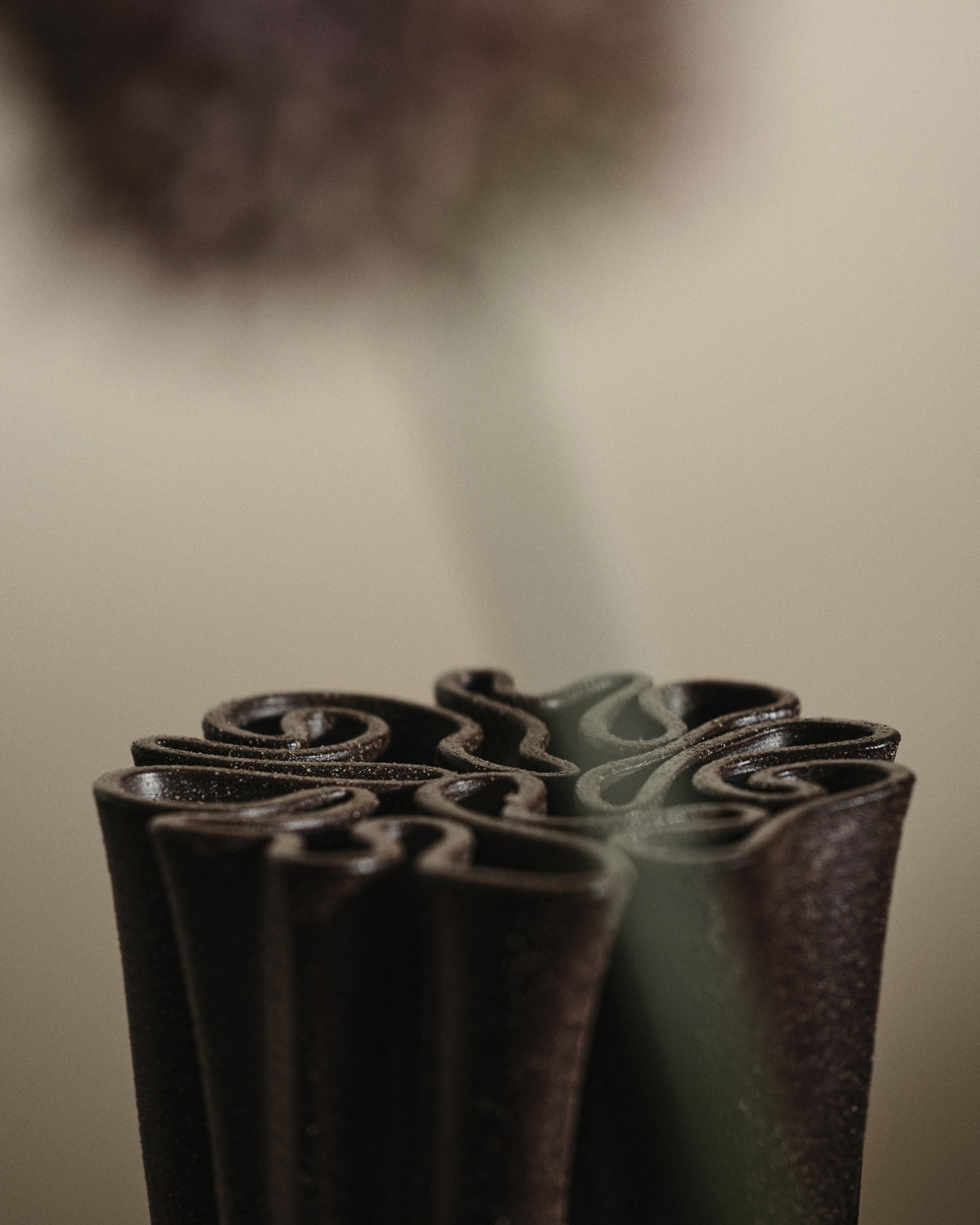 Dedali Vase - H18 - Dark Brown