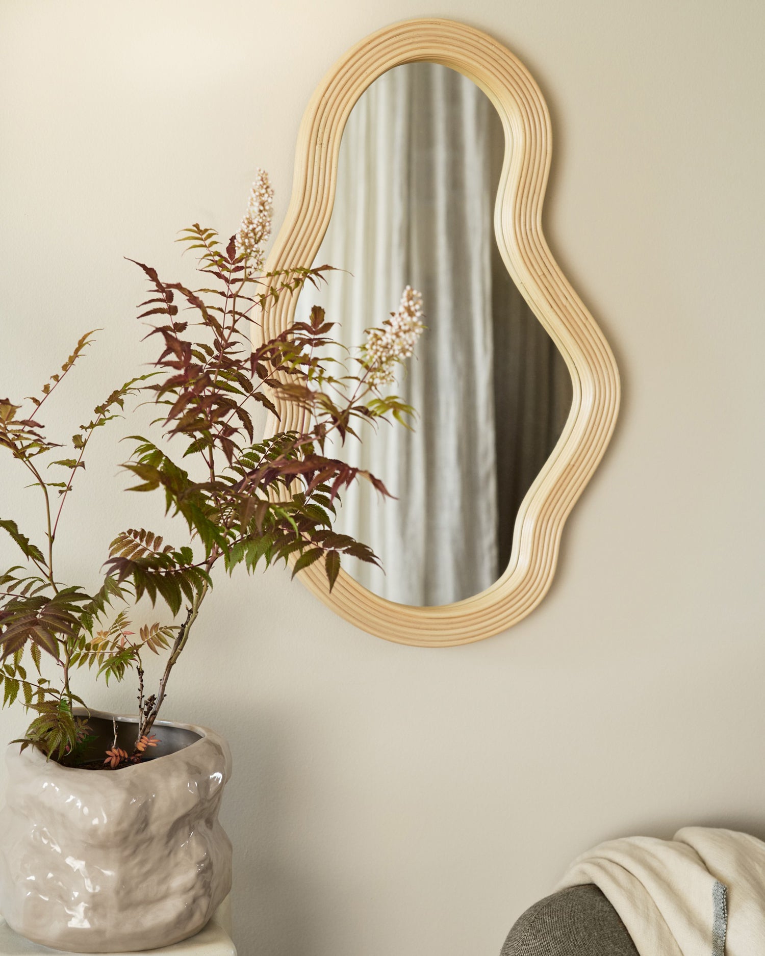 Pond Mirror Rattan - Natural