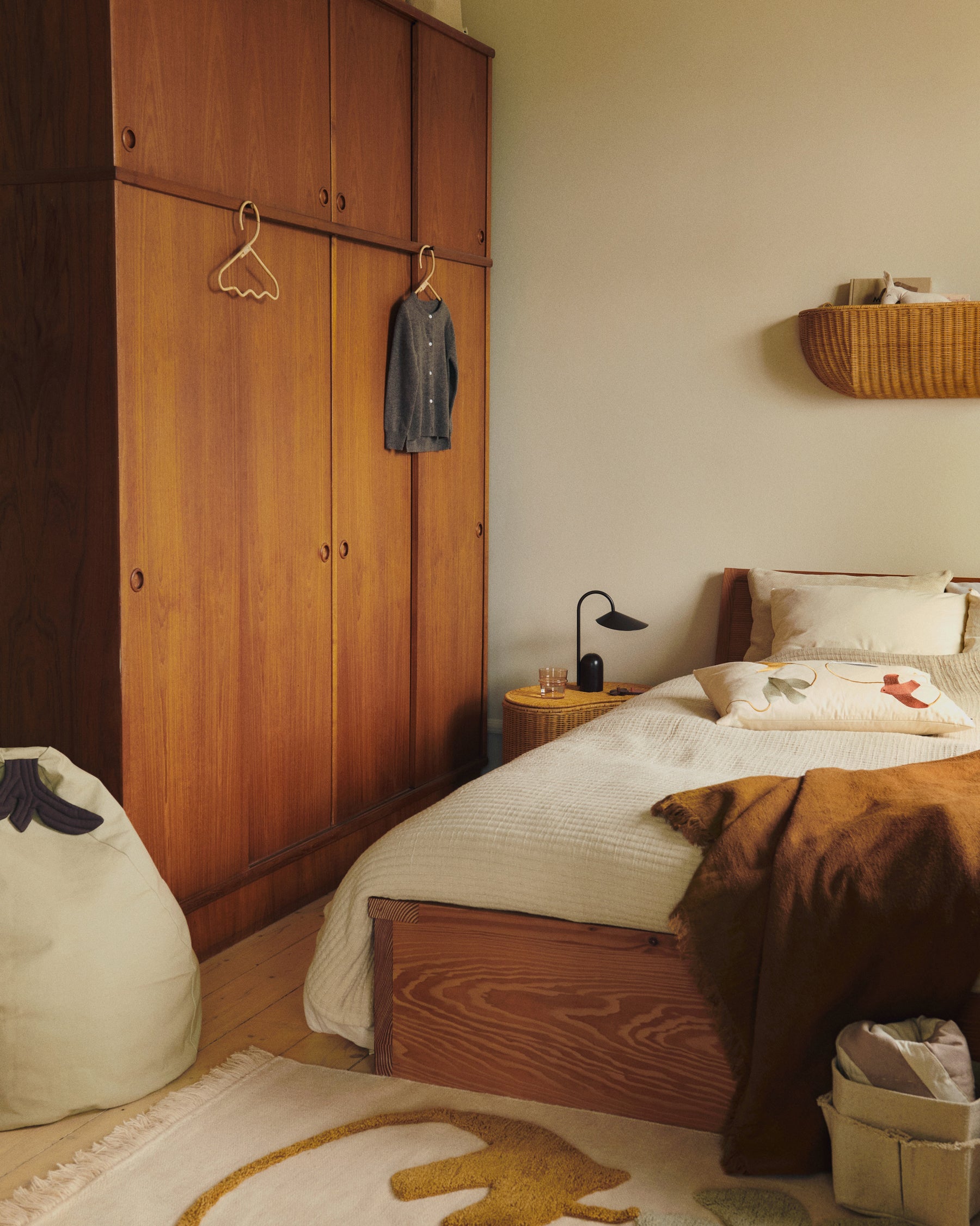 Wavi Clothes Hangers - Set of 3 - Natural