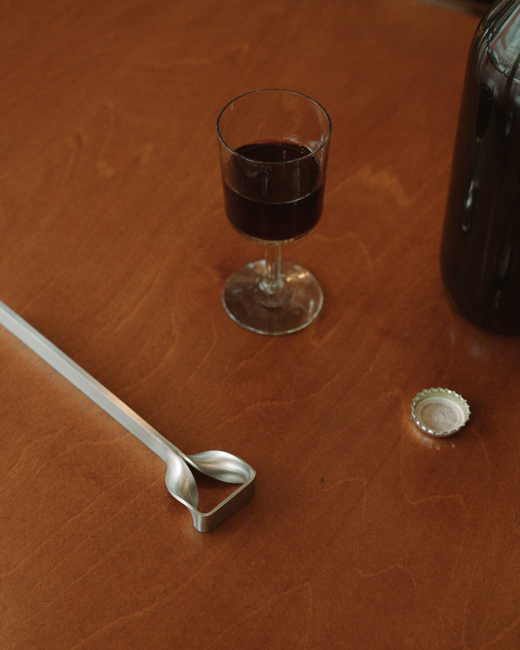 GROUND BOTTLE OPENER