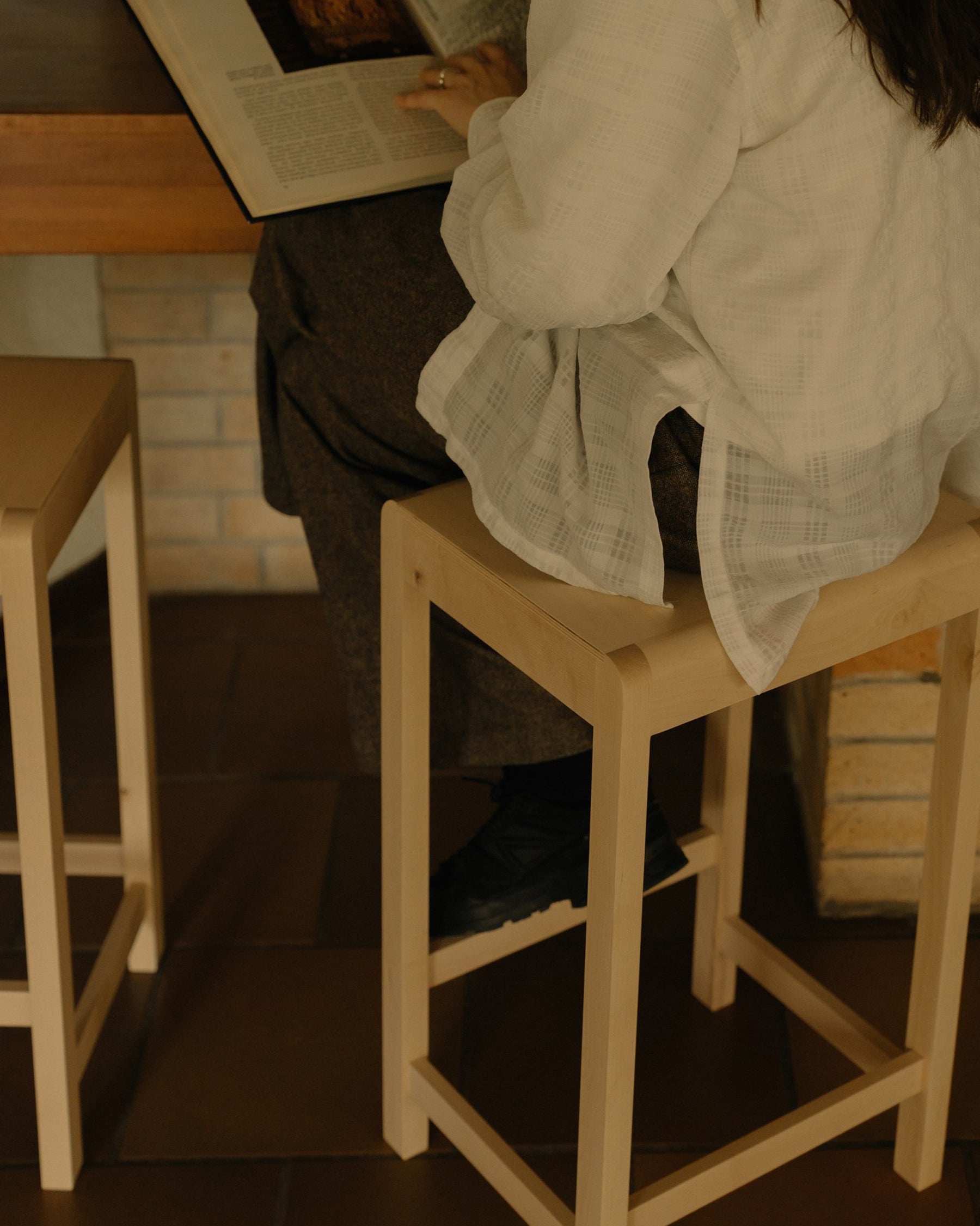 STOOL 01 H76 - Warm Brown Birch