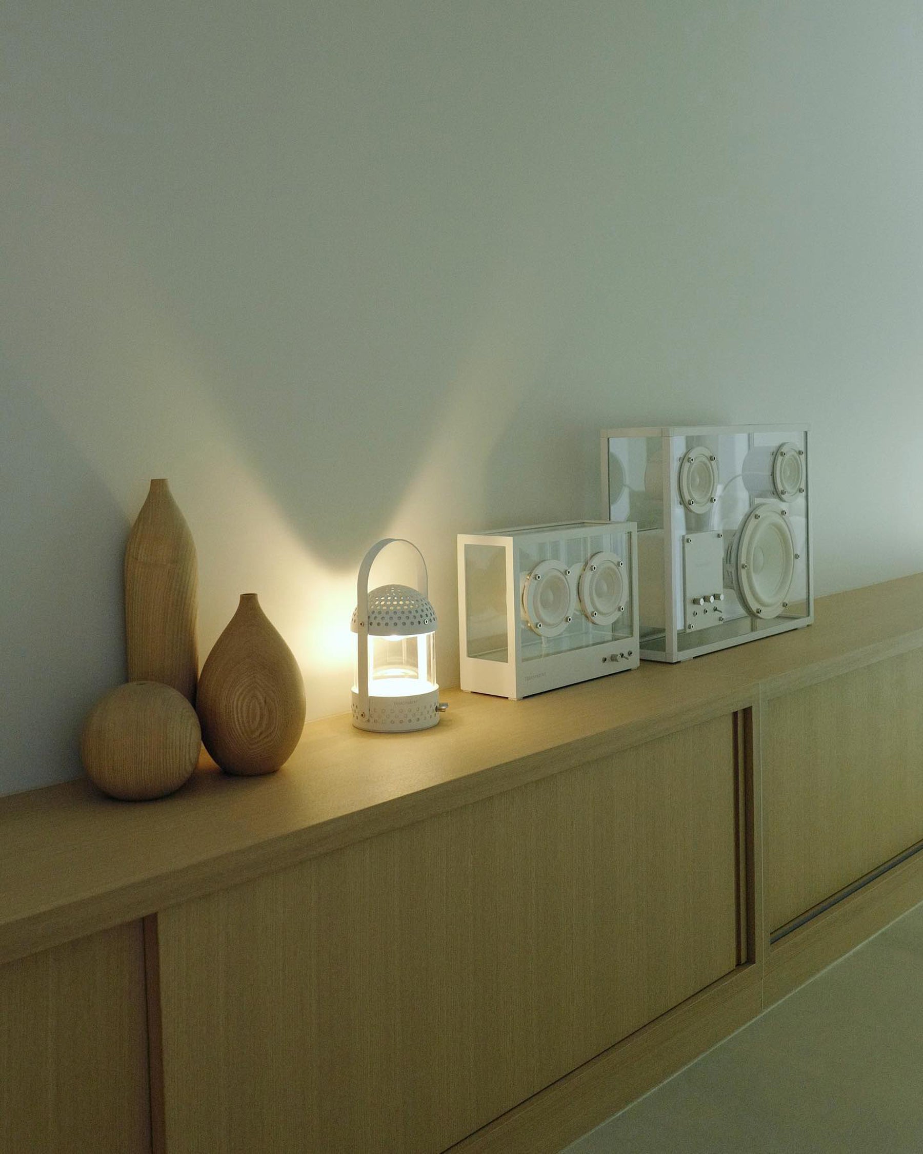 Light Speaker - White