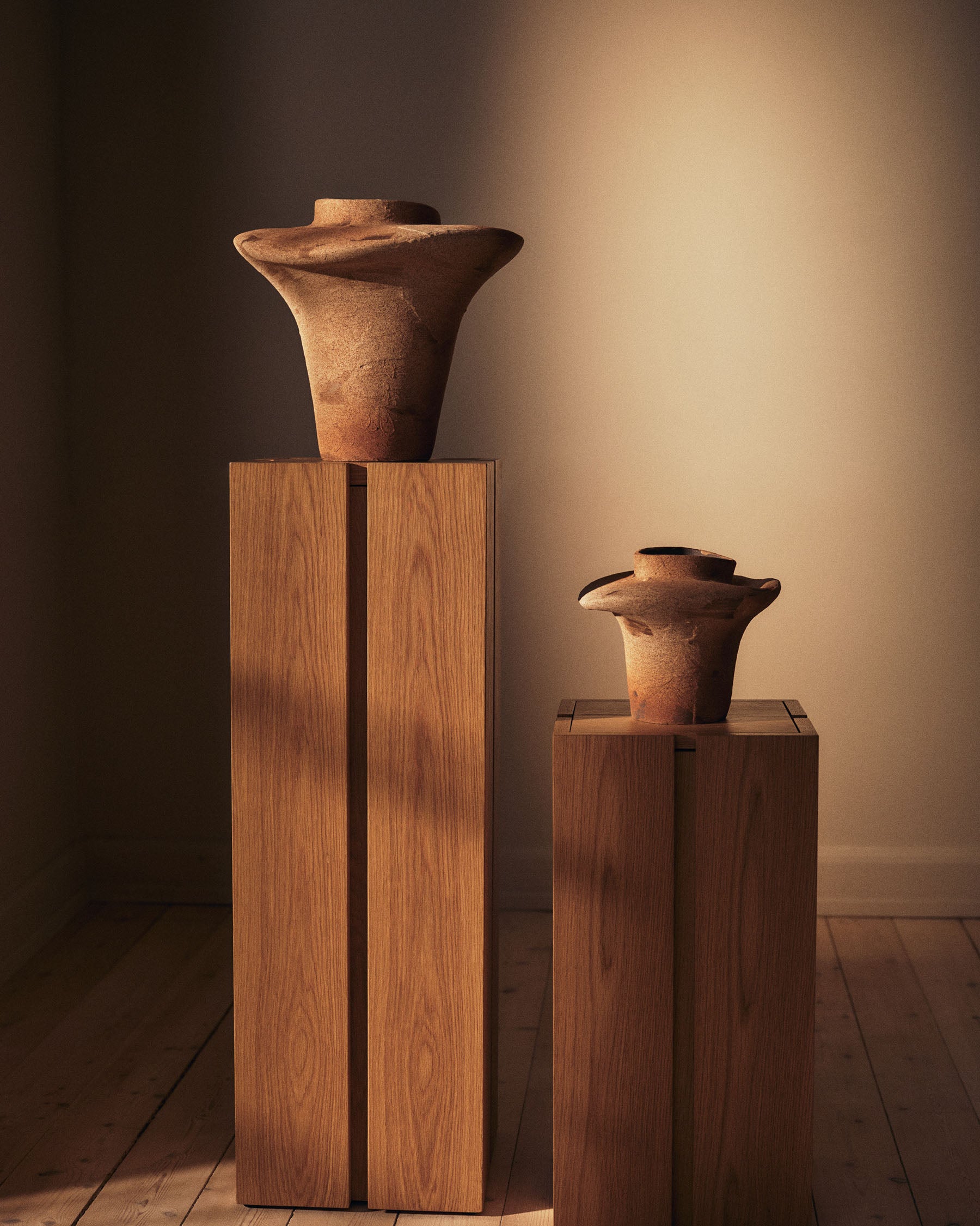 Evio Vase - Burnt Umber - Small