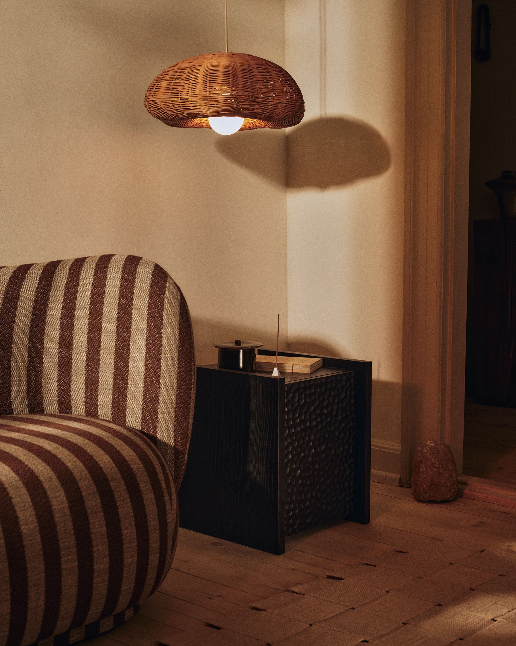 Marnen Large Jar - Carob Brown