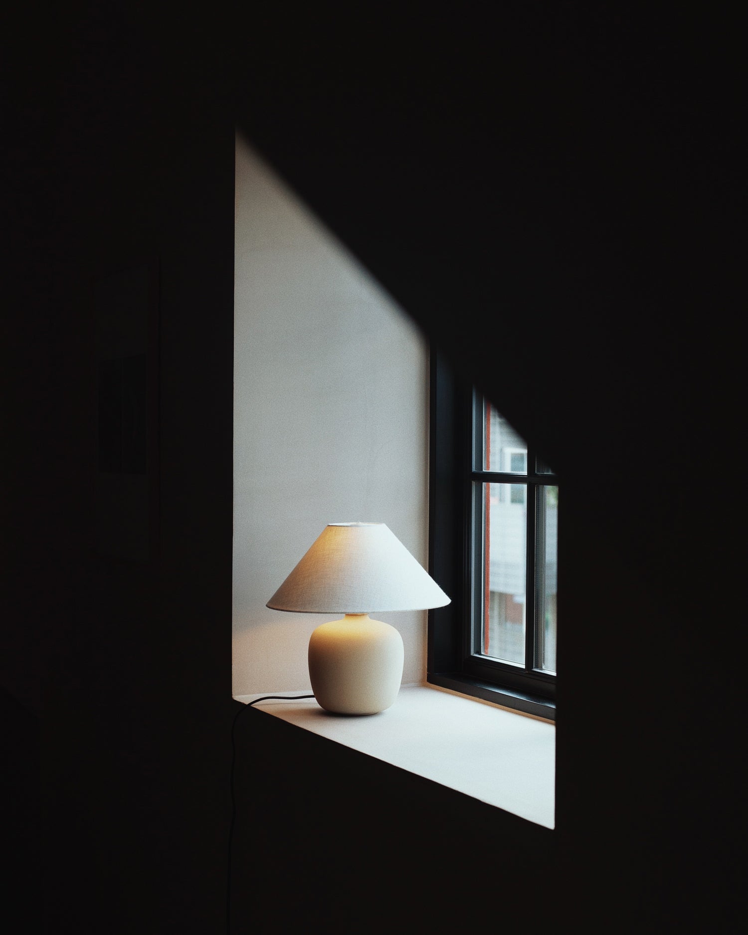 Torso Table Lamp- Sand/Off White