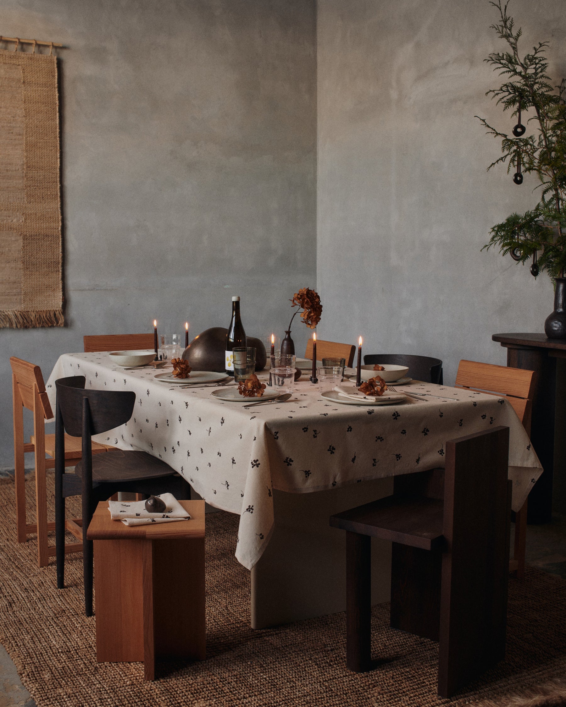 Baies Tablecloth - Natural/Dark Chocolate