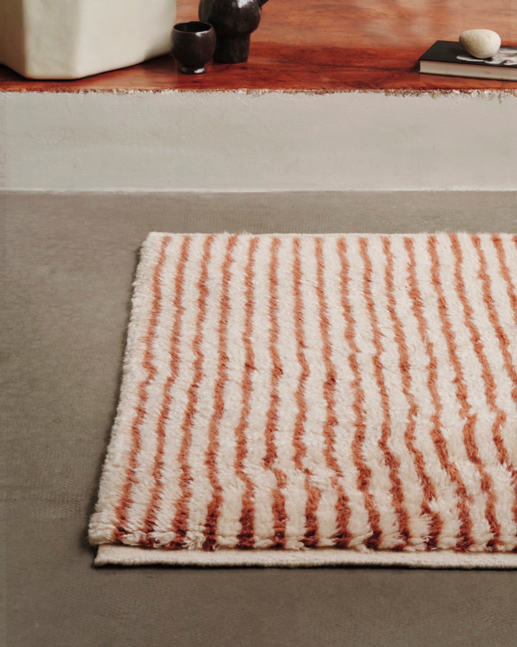 Kami Knotted Rug - Off-White/Red Brown