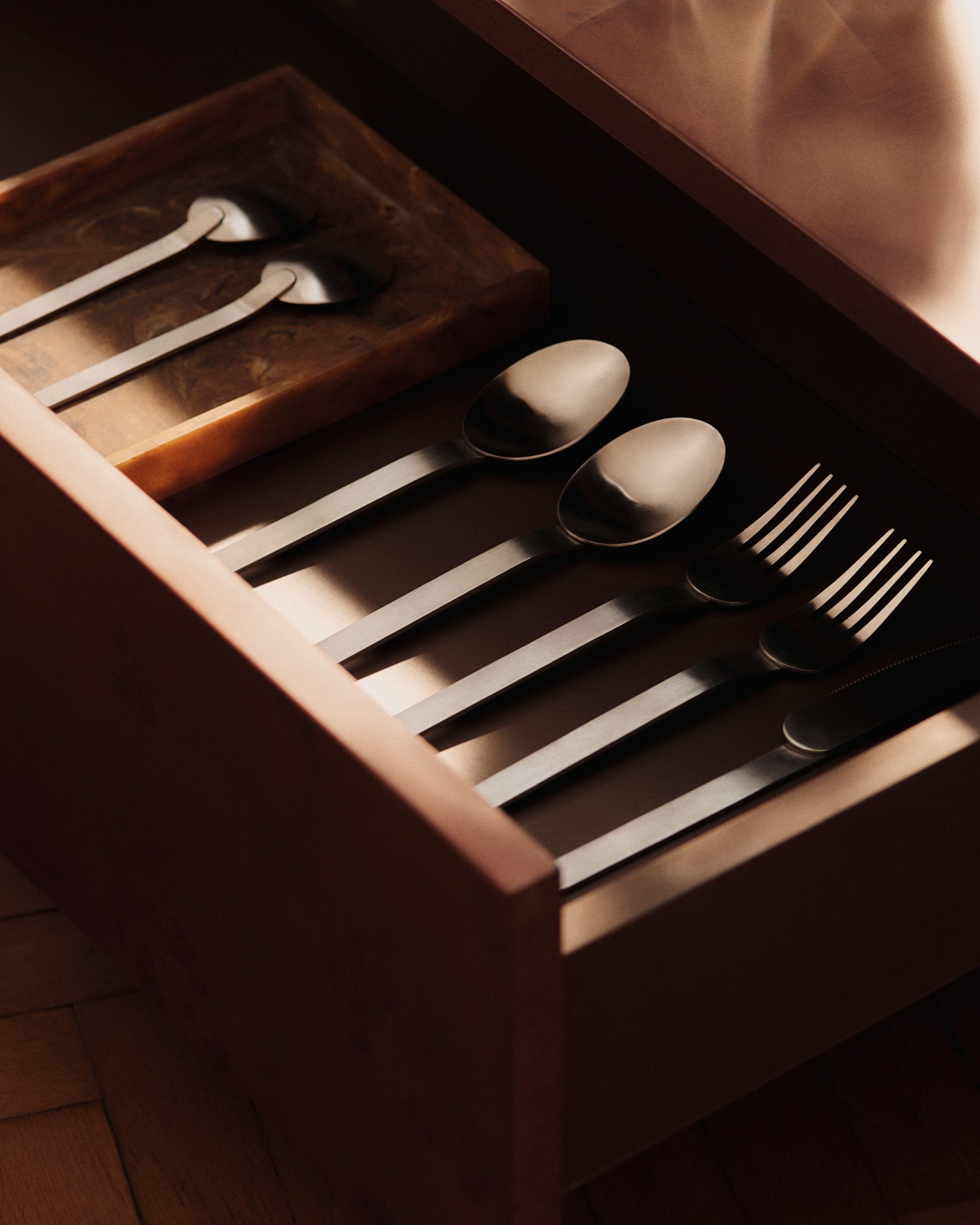 Stelo Cutlery - Set of 4 - Brushed Stainless Steel