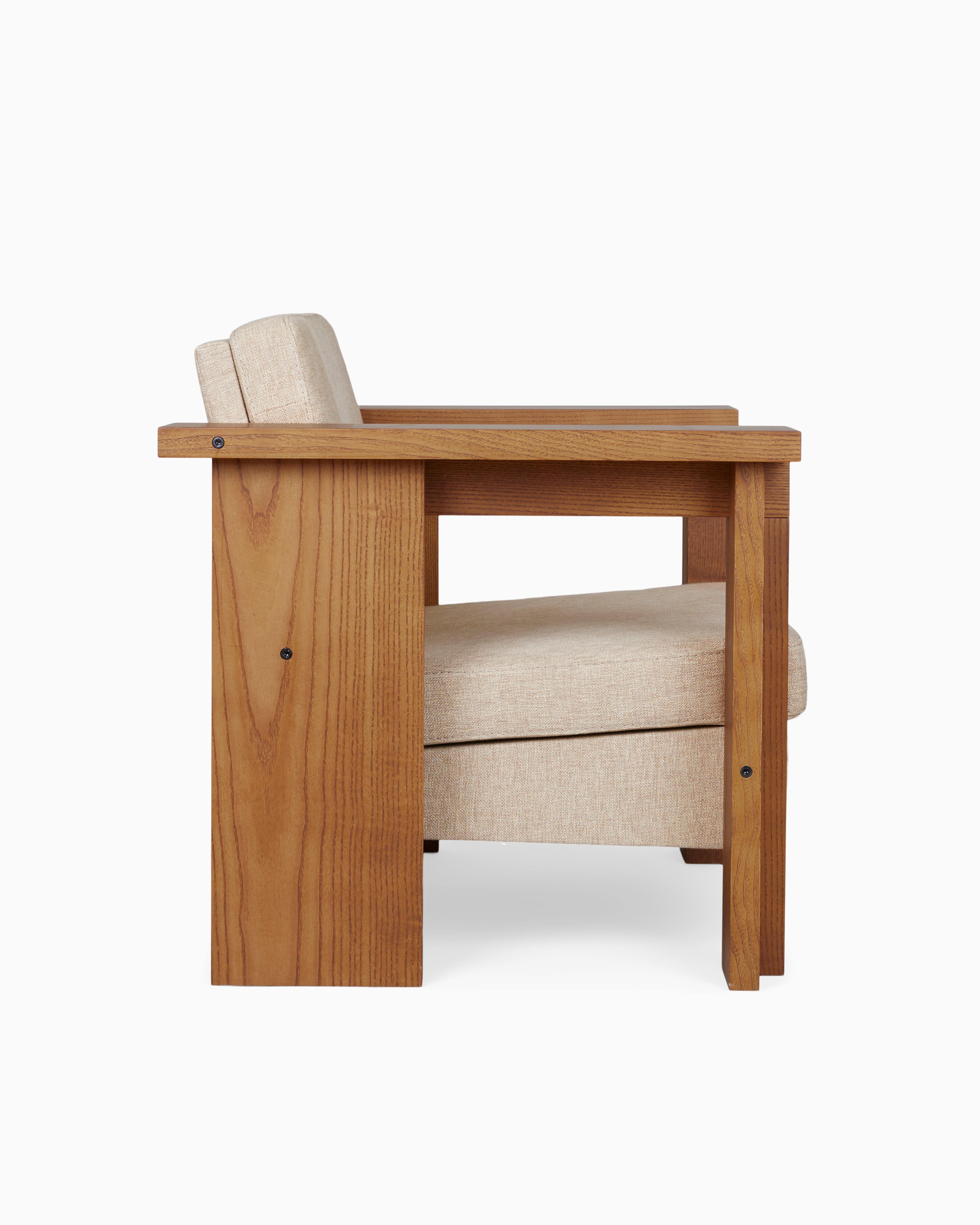 SYMMETRY LOUNGE CHAIR - Ash Wood / Oat Fabric