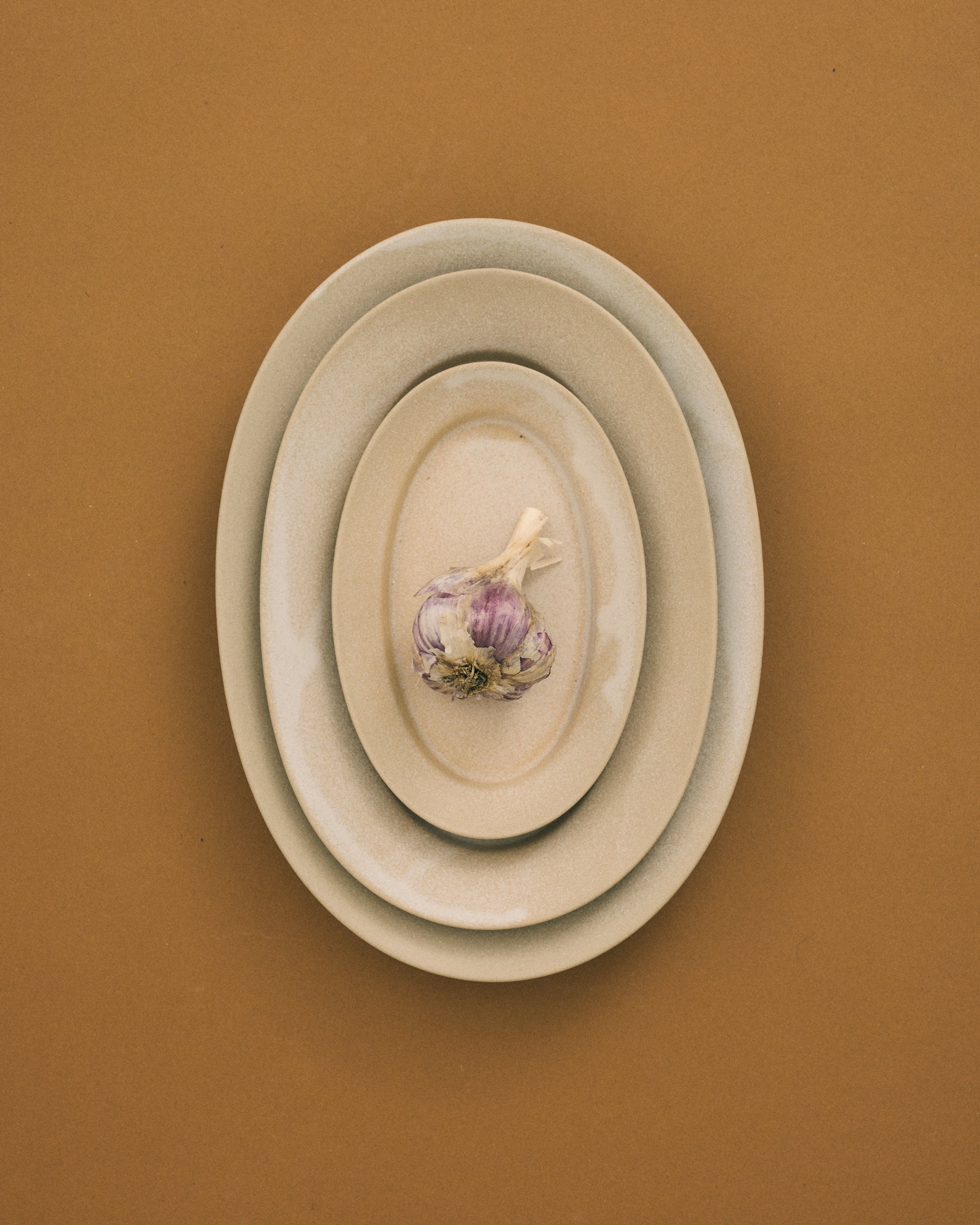 Rim Oval Plate Small - Stone Beige